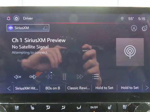 Used 2025 GMC Canyon AT4 w/ Technology Plus Package image 22