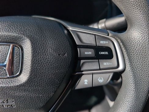 Used 2018 Honda Accord EX image 16