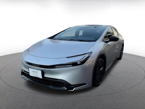 Used 2025 Toyota Prius LE image 7