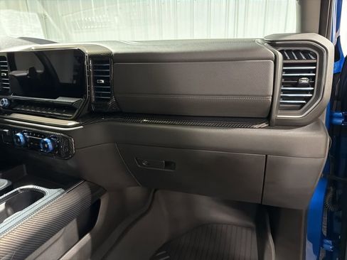 Used 2022 Chevrolet Silverado 1500 LTZ w/ LTZ Premium Package image 25