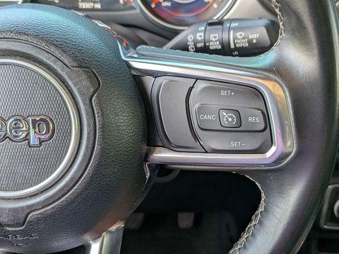 Used 2018 Jeep Wrangler Unlimited Sahara AWD/4WD image 20
