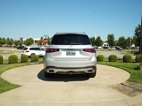 New 2026 Mercedes-Benz GLS 450 4MATIC image 6