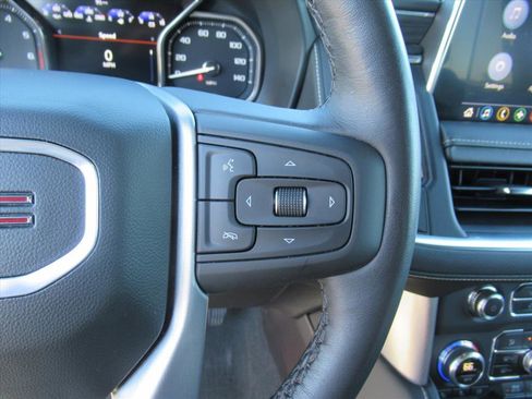 Used 2021 GMC Yukon SLT w/ SLT Luxury Package image 19