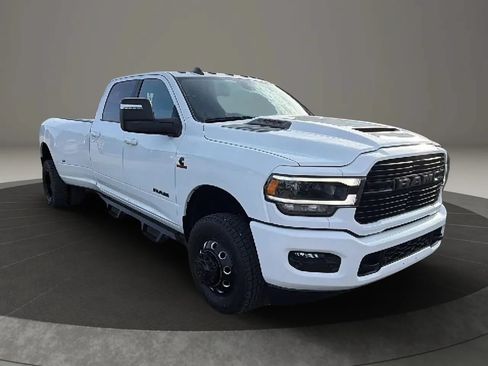 Used 2024 RAM 3500 Laramie w/ Night Edition AWD/4WD image 8