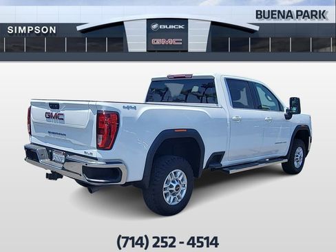 Used 2022 GMC Sierra 2500 SLE w/ SLE Value Package; AWD/4WD image 8
