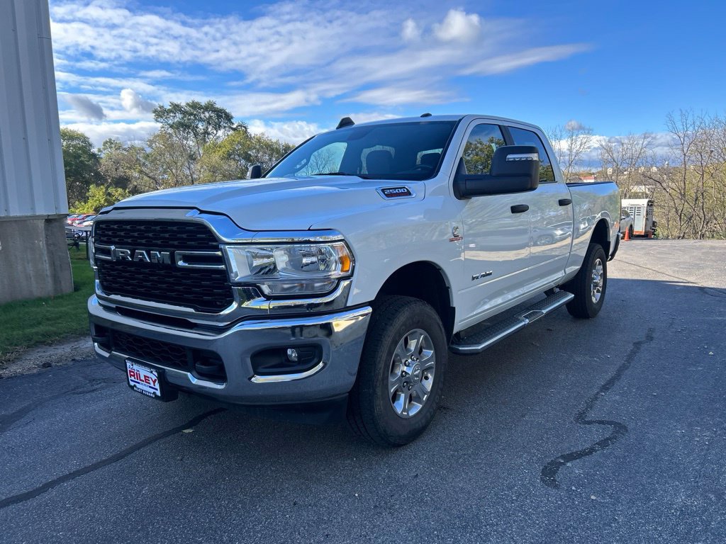 Used 2024 RAM 2500 Big Horn AWD/4WD image 1