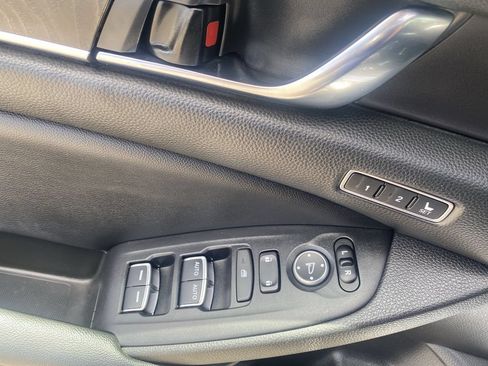 Used 2021 Honda Accord Touring image 24