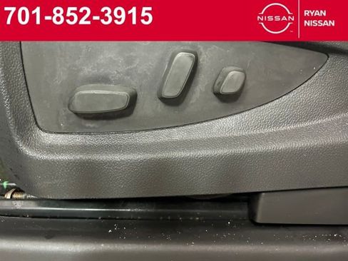 Used 2015 GMC Sierra 1500 SLT image 28