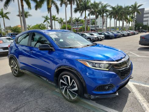 Certified 2020 Honda HR-V Sport image 2