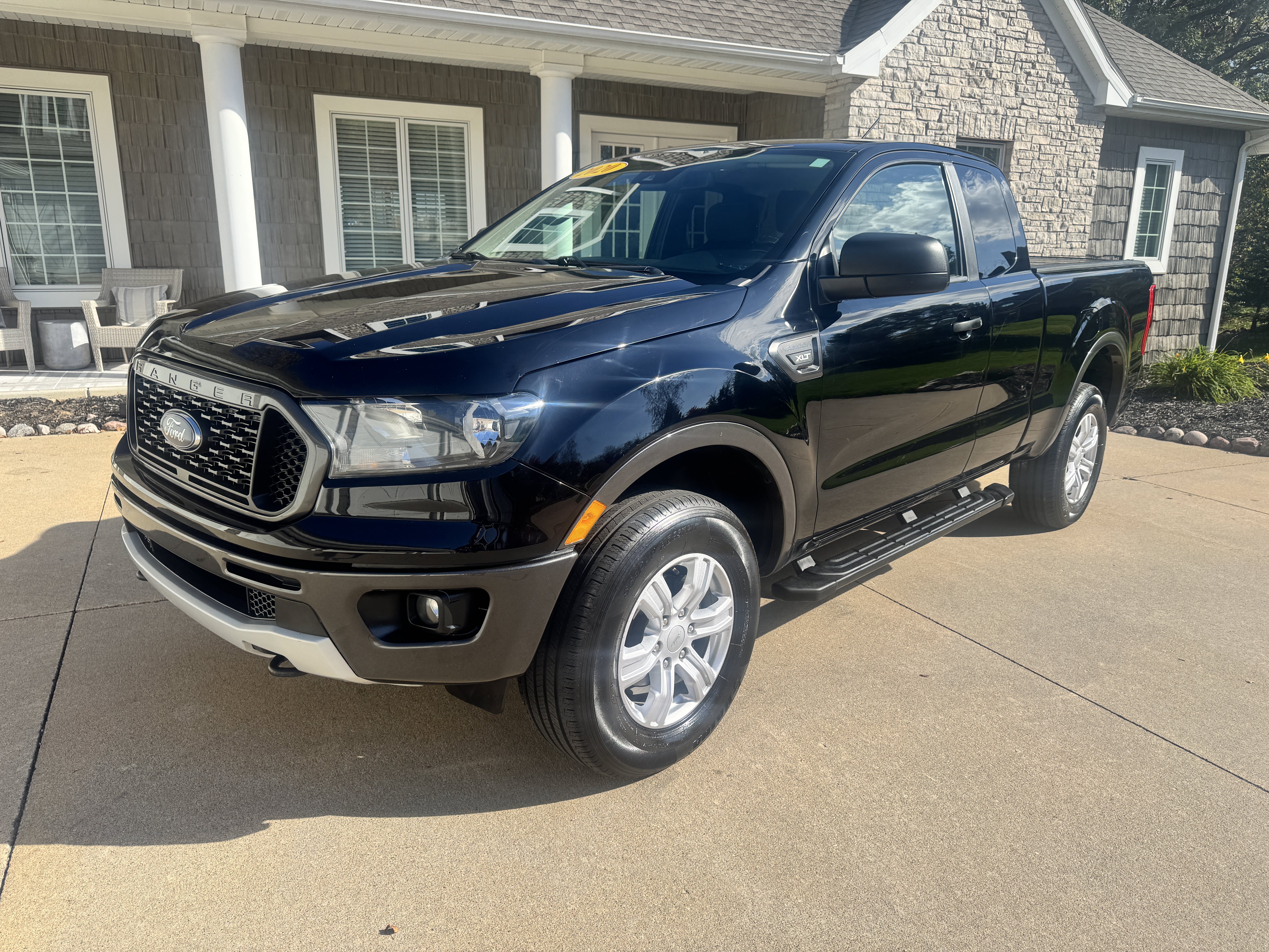 Used 2020 Ford Ranger XLT w/ FX4 Off-Road Package AWD/4WD image 1