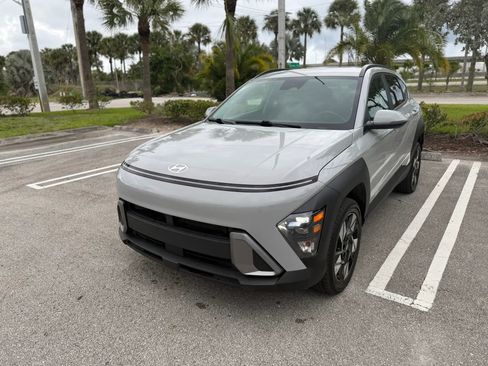 Used 2024 Hyundai Kona SEL AWD/4WD image 14