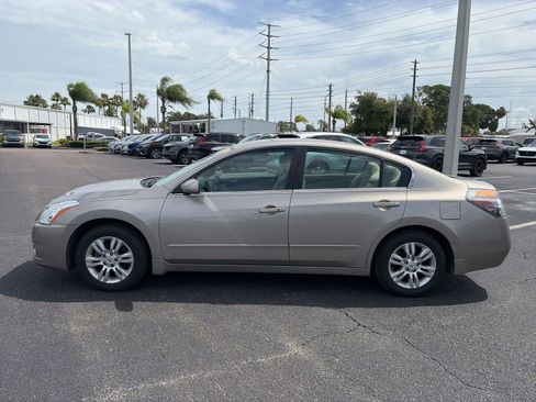 Used 2012 Nissan Altima 2.5 S w/ Convenience Pkg FWD image 4
