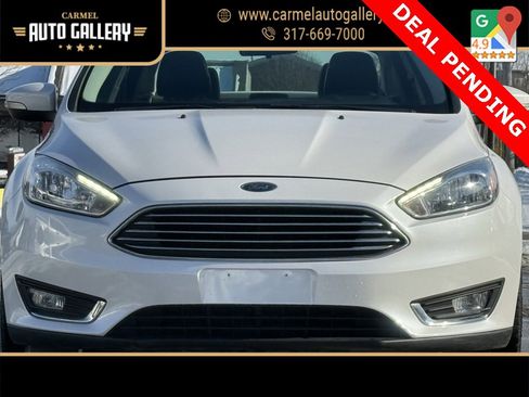 Used 2017 Ford Focus Titanium image 9