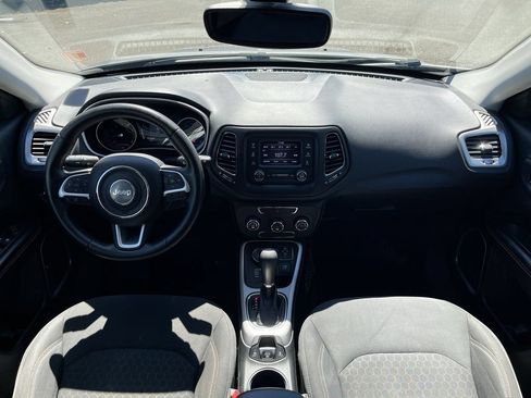 Used 2018 Jeep Compass Sport AWD/4WD image 19