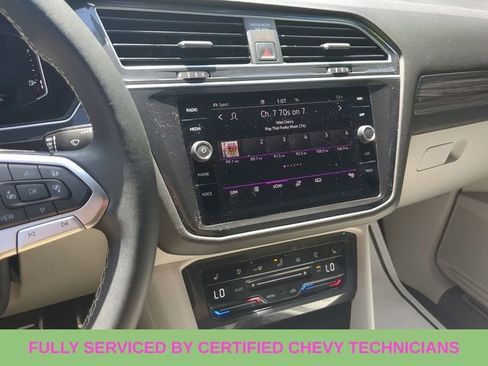 Used 2023 Volkswagen Tiguan SEL R-Line image 31