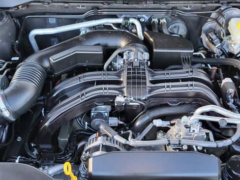 Certified 2025 Subaru Outback Limited image 29