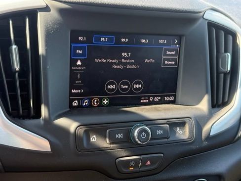 Used 2024 GMC Terrain SLE w/ Driver Convenience Package FWD image 16