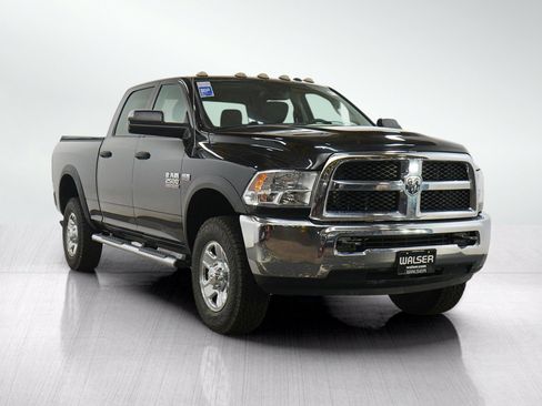Used 2017 RAM 2500 Tradesman w/ Chrome Appearance Group AWD/4WD image 7