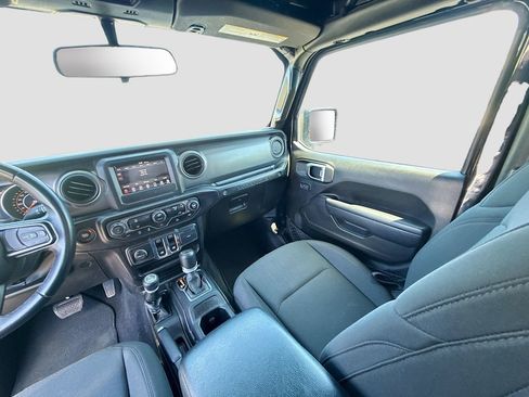 Used 2022 Jeep Wrangler Sport S AWD/4WD image 25