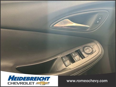Used 2024 Buick Encore GX Sport Touring FWD image 11