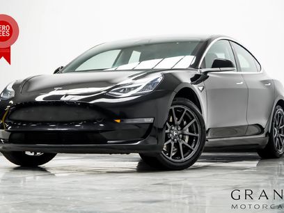 Used 2019 Tesla Model 3 Mid Range