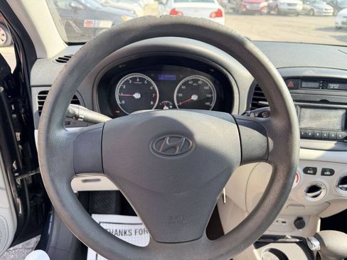 Used 2011 Hyundai Accent GS FWD image 8