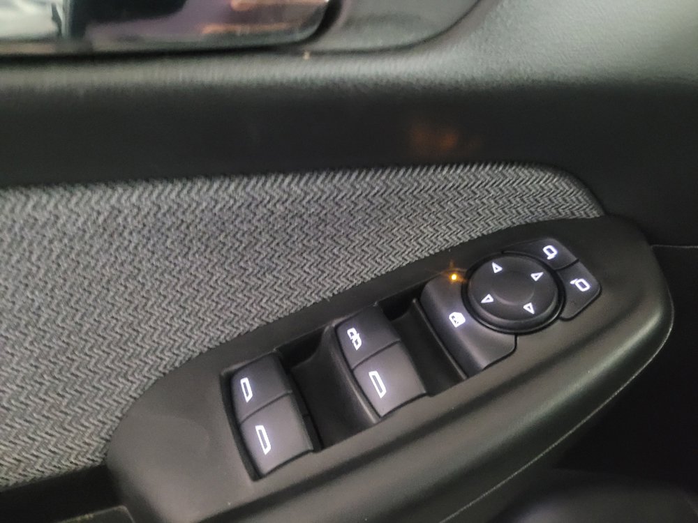 Used 2025 Chevrolet TrailBlazer LT AWD/4WD image 27