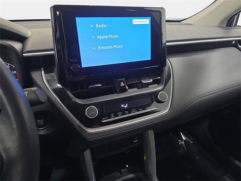 Certified 2024 Toyota Corolla Cross LE image 17