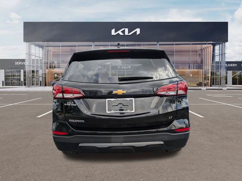 Used 2023 Chevrolet Equinox LT FWD image 5