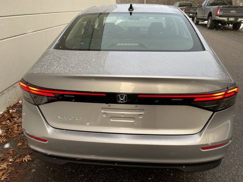 New 2025 Honda Accord SE image 7