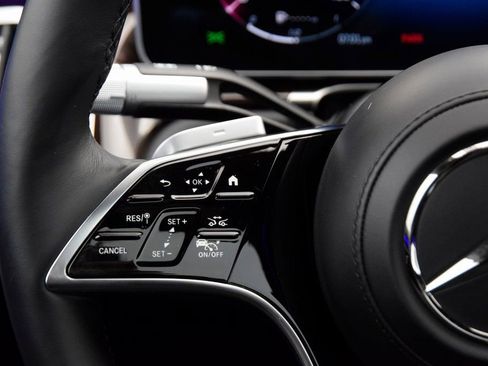 Used 2025 Mercedes-Benz S 580 4MATIC Sedan image 25