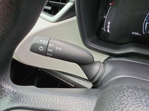 Used 2026 Toyota Corolla LE FWD image 22
