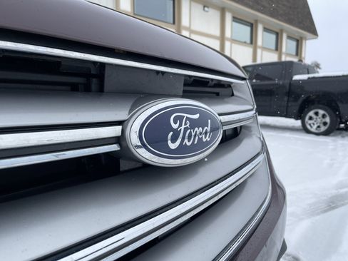 Used 2018 Ford Edge SEL w/ Equipment Group 201A image 23