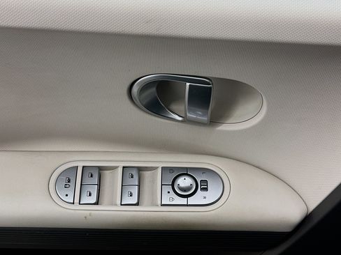 Used 2024 Hyundai Ioniq 5 SEL image 15