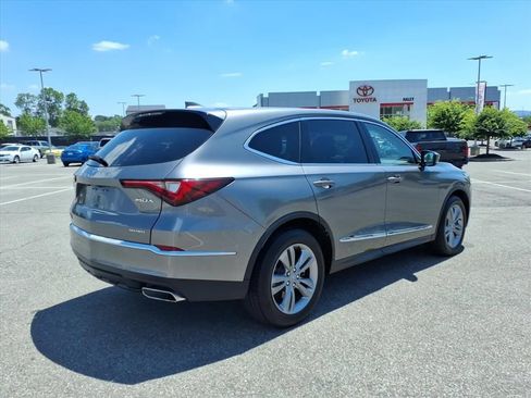 Used 2024 Acura MDX SH-AWD image 4