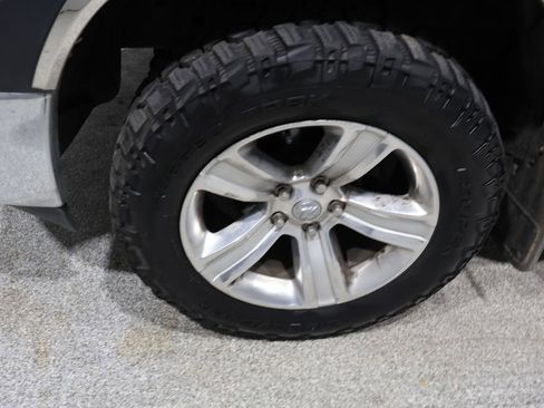 Used 2016 RAM 1500 ST w/ SXT Appearance Group image 10