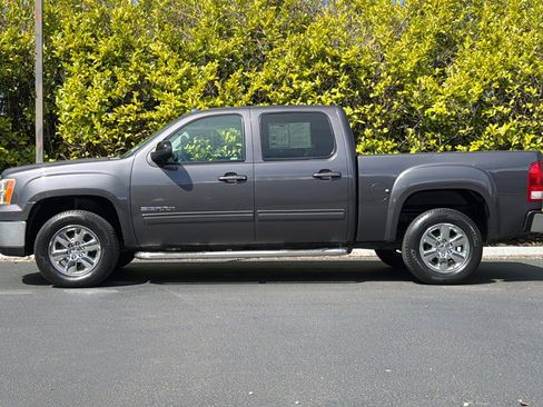 Used 2011 GMC Sierra 1500 SLT w/ SLT Convenience Package image 7