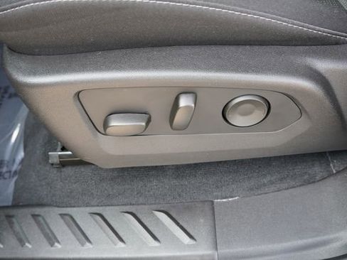 Used 2024 Chevrolet Colorado LT w/ LT Convenience Package II image 20