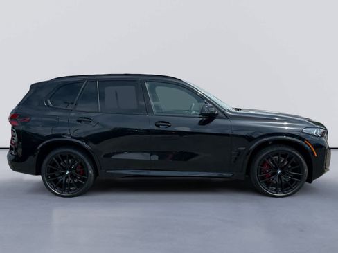 New 2026 BMW X5 xDrive40i w/ M Sport Package AWD/4WD image 2