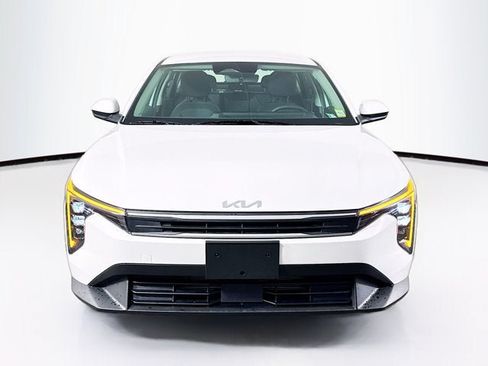 New 2026 Kia K4 FWD image 2
