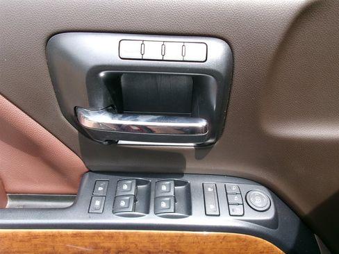 Used 2019 Chevrolet Silverado 2500 High Country w/ Duramax Plus Package AWD/4WD image 32