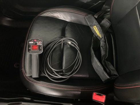 Used 2018 Jeep Wrangler Unlimited Rubicon AWD/4WD image 17