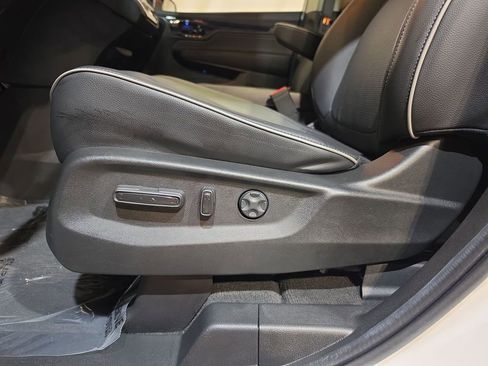 Used 2025 Honda Odyssey Elite image 14