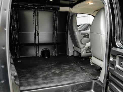 Used 2019 Chevrolet Express 2500 w/ Driver Convenience Package image 21
