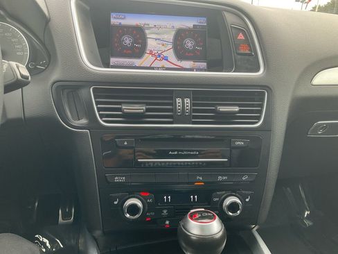 Used 2015 Audi SQ5 Prestige w/ Prestige Package image 22