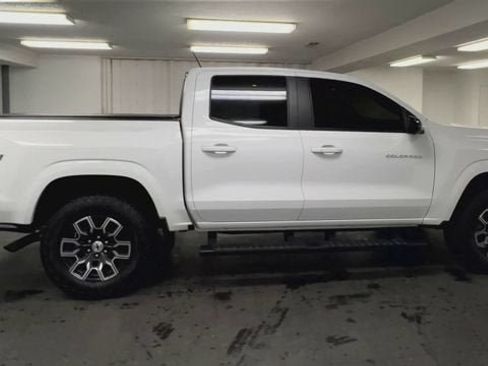 Certified 2026 Chevrolet Colorado Z71 w/ Technology Package AWD/4WD image 9