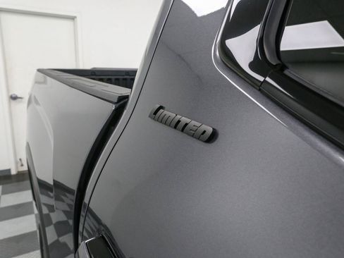 Used 2024 Toyota Tundra Limited AWD/4WD image 8