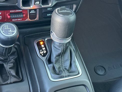 New 2026 Jeep Gladiator Willys AWD/4WD image 24
