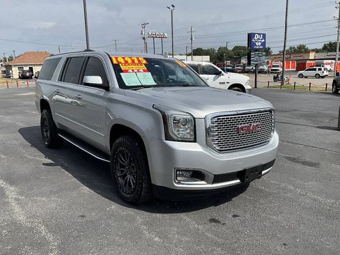 Used 2015 GMC Yukon XL Denali w/ Open Road Package AWD/4WD image 8