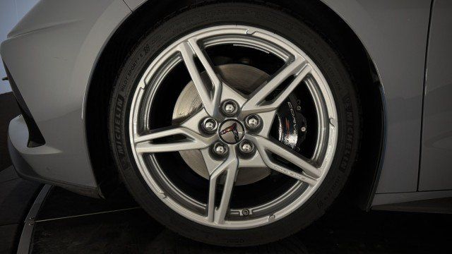 Used 2024 Chevrolet Corvette Stingray Premium Cpe w/ Z51 Performance Package RWD image 27